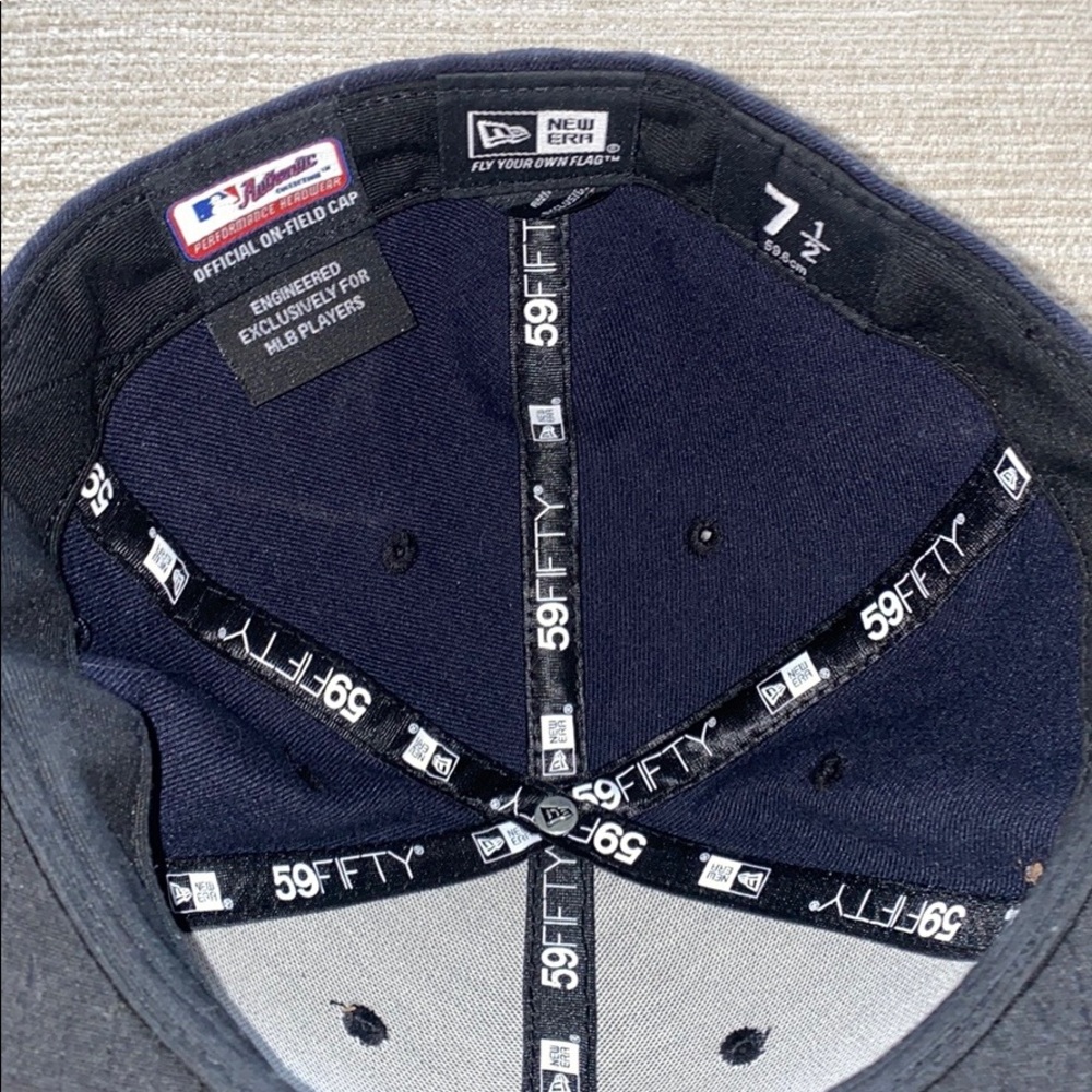 New Era - New York Yankees - Fitted Hat - Picture 3 of 3